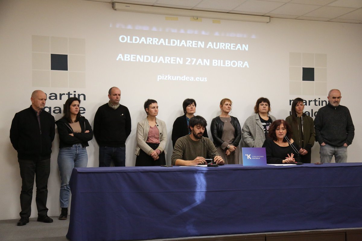 kontseilua's tweet image. 📢 Oldarraldiari erantzuteko, bete dezagun Bilbao Arena! 

Auzitegien sententzia eta atzerapausoei etena jartzeko, abenduaren 27an Miribilla euskaltzalez betetzeko deia egin dugu oldarraldi judizial eta politikoaren aurkako mobilizazio bilakatu dadin.

🔗 kontseilua.eus/pizkundea/olda…