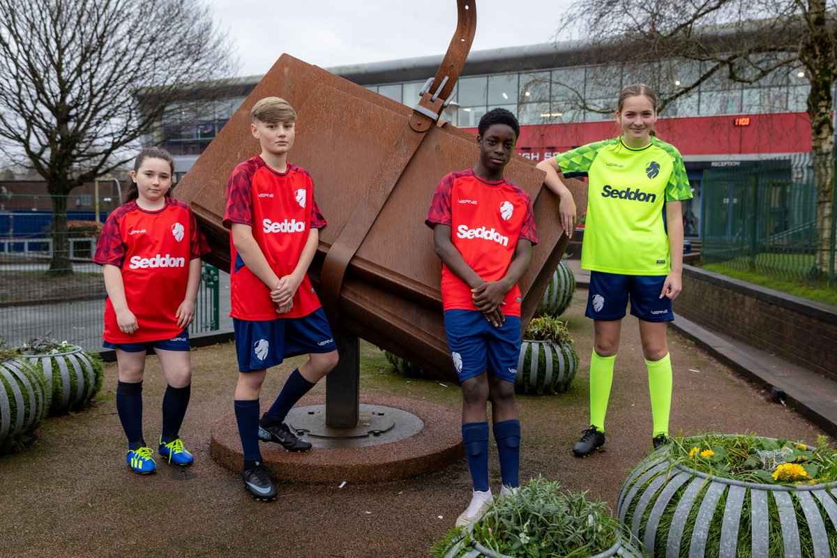 Ladybridge High tweet media