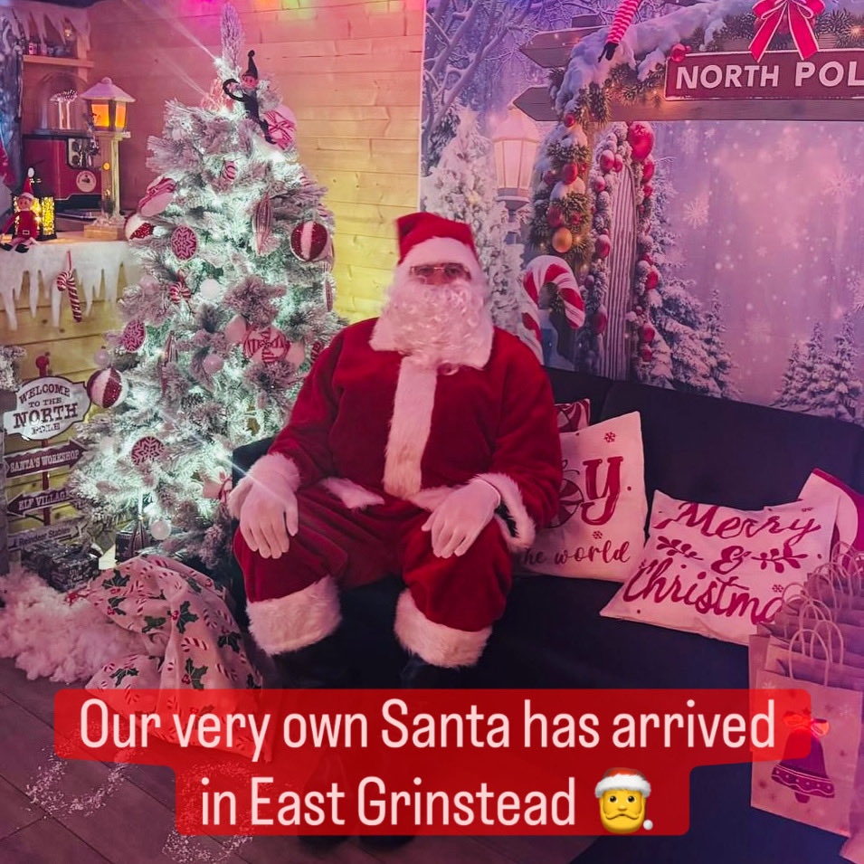 PCPBuilding's tweet photo. 🎅🎄 One of the founders of PCP Building turned Santa while waiting for the kids arriving from school at The Yarburgh Community Pre School, East Grinstead 🎁���

So many excited smiles and festive cheer — moments like these are what Christmas is all about ❤️

#EastGrinstead 🎅✨ https://t.co/M5AvCFb262