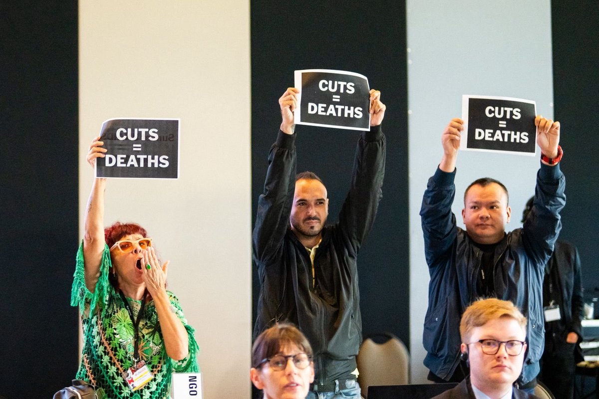 LANPUD1's tweet photo. En la #PCB57 de #UNAIDS, #LANPUD fue clara: la transición de ONUSIDA no es administrativa, es de supervivencia.
Sin participación comunitaria, DDHH y reducción de daños, no es evolución: es abandono. ✊ https://t.co/77V9ltvU1r