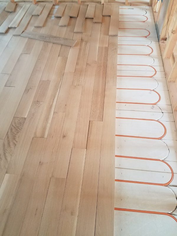 Radiant heat isn’t just warmth—it’s comfort you can feel in your bones. 🌞 No blowing air, no cold spots, just even, silent heat from the ground up. Once you try it, you’ll never go back. Call us today 631-533-7700 #RadiantHeat  #CozyLiving #radiantcontractor #radkingpanels