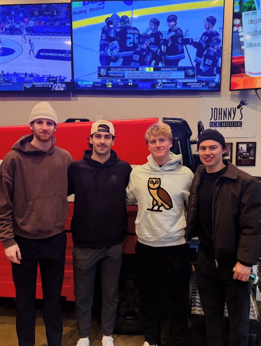 📸 <a href="/BarnHockeyBar/">The Barn Hockey Bar</a> IG account. Thank you. Bar is near UC if ya want to visit for sports &amp; spirits.