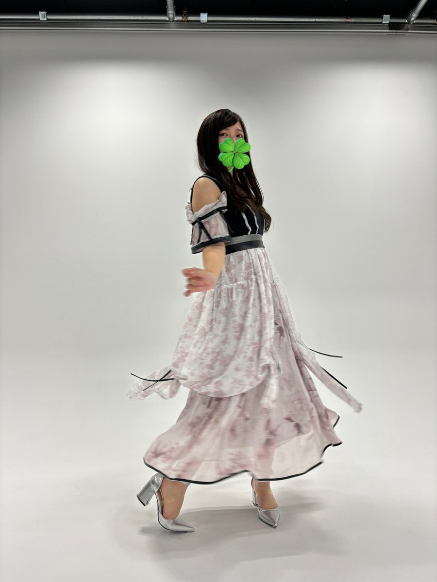 ak428_aaa's tweet image. #Samenumbers #乃木坂46
井上和ちゃんポジで参加しました！

乃木坂さん…確実に振りの難しさ上がってますよね…！！
繊細だしバレエだし！本当に難しかったです…！😭笑
これを可憐に踊れてる乃木坂ちゃんたち本当に尊敬します…！！✨