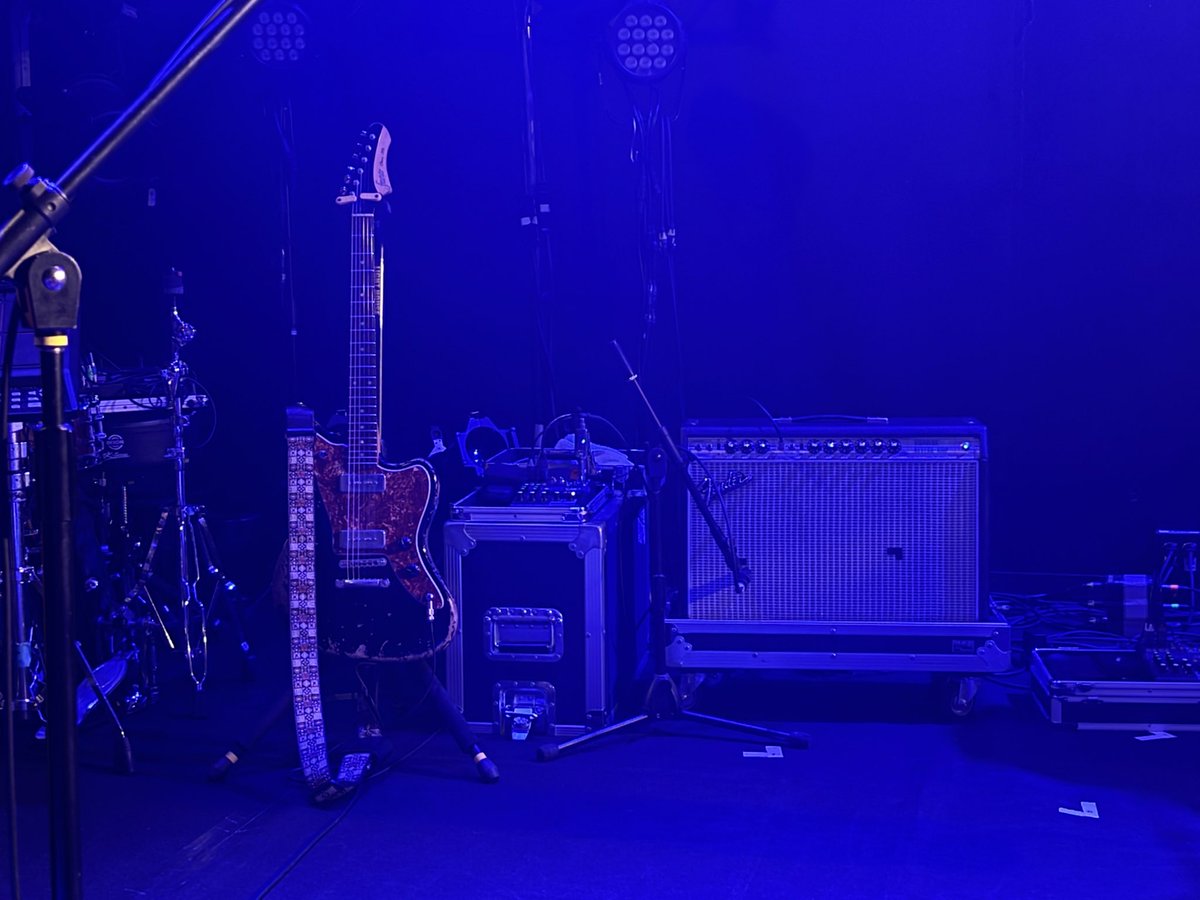 hk0314_kuma's tweet photo. やっぱりDeNeelのライブは最高楽しいなぁ🧸❤️🔥
仕事終わり間に合って良かった〜🥹💓
デニジャケお揃いできて嬉しい🫶
#DeNeel #MEETin https://t.co/4u3nU4v9hP