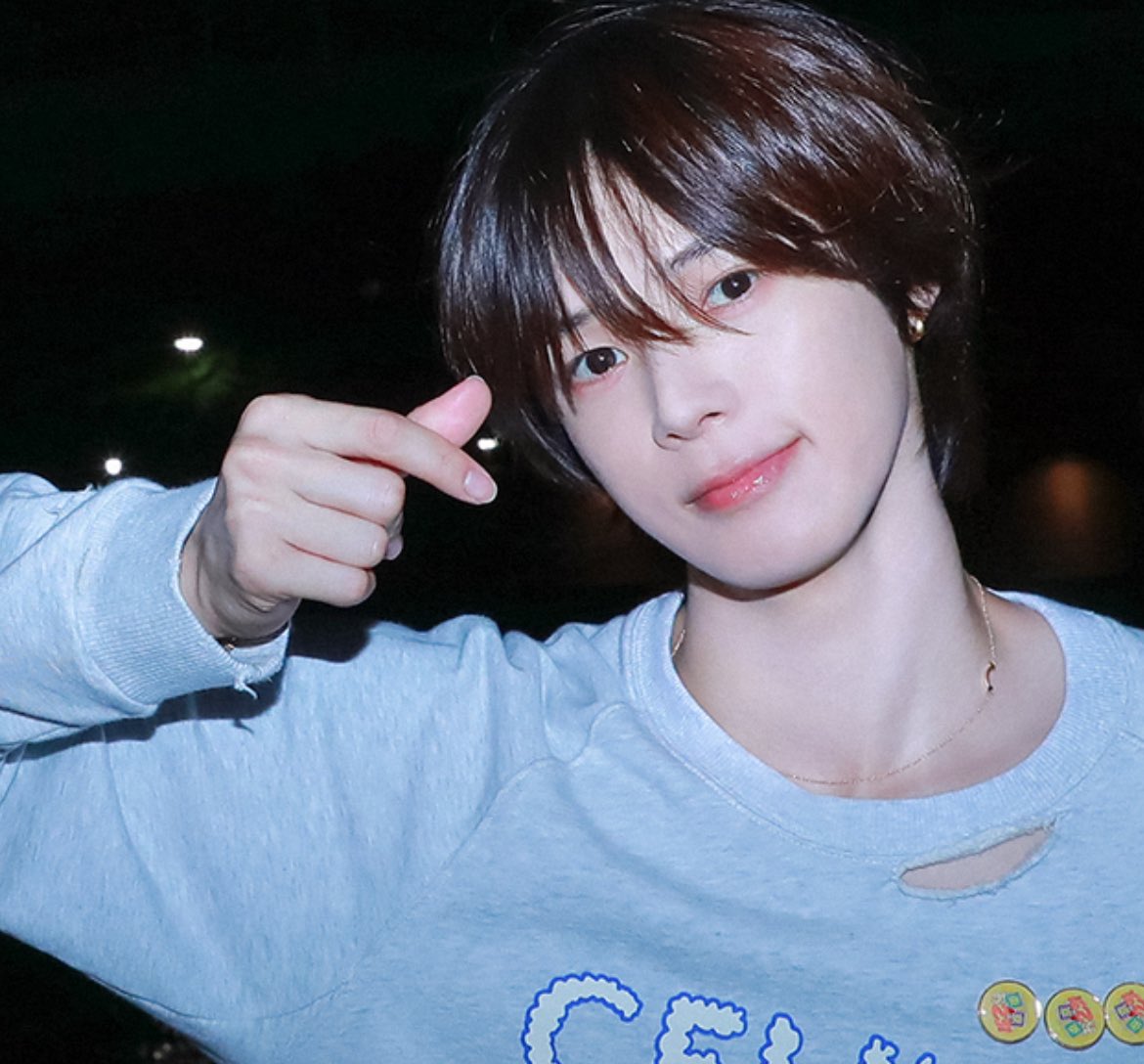 G8dkQ4JbMAAhgsX.jpg?format=jpg