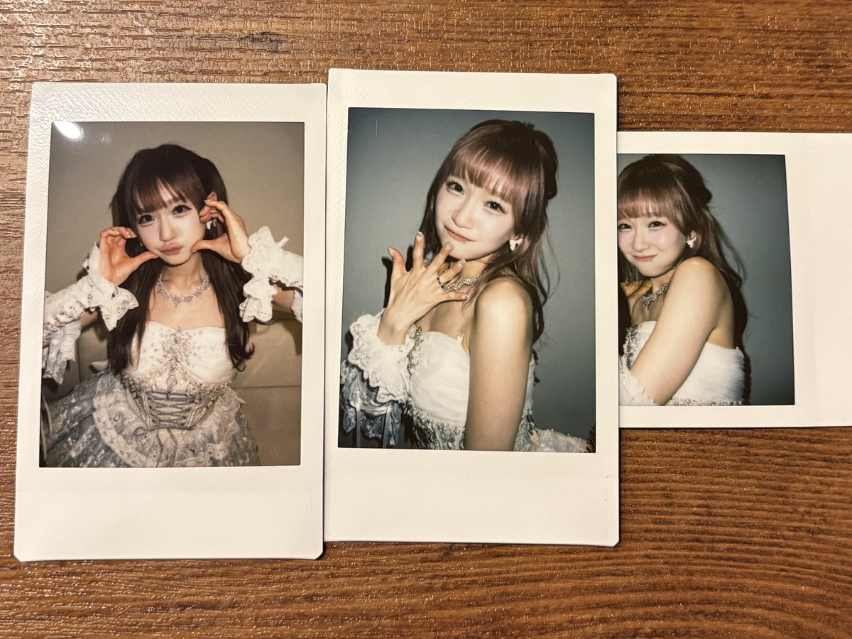 口を開いたら絶対に泣いてしまうと思ったから我慢してて無言の時間が数秒間あったんだけど、相手が理江ちゃんだからあの時間も無意味じゃなかったなと思える（ ;  ; ）
何回会っても可愛いしか言えなくてすみません可愛いです大好きです（ ;  ; ）💦