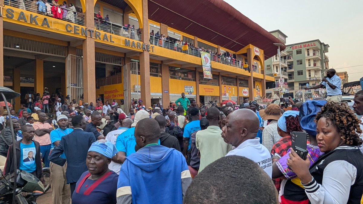 FDCOfficial1's tweet photo. FDC Hits Masaka City!
Rt. Hon. Nathan Nandala Mafabi and the FDC team are on the ground, promising to fix the economy and put money back in your pockets.
#FDCManifesto #MasakaCity #EconomicChange https://t.co/3h2HhjcmFc