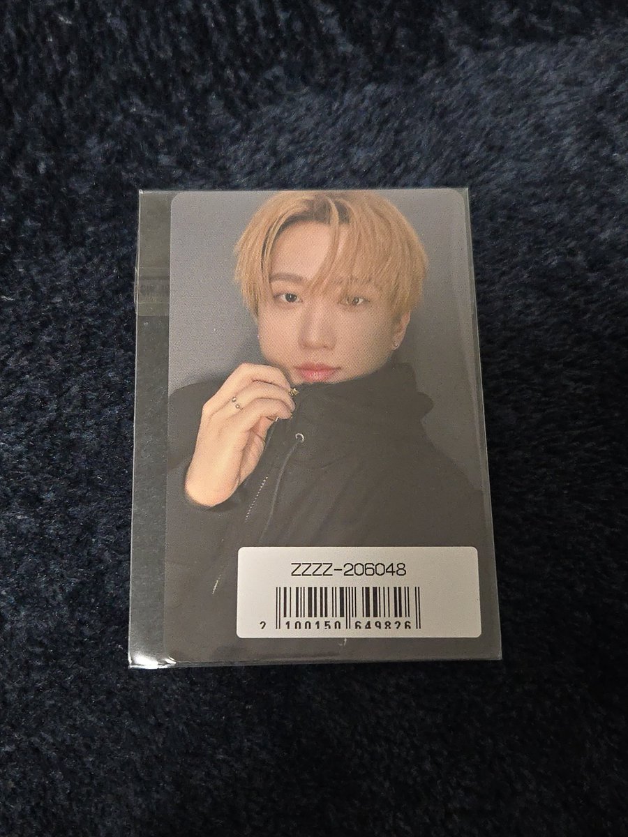 しいな tweet media