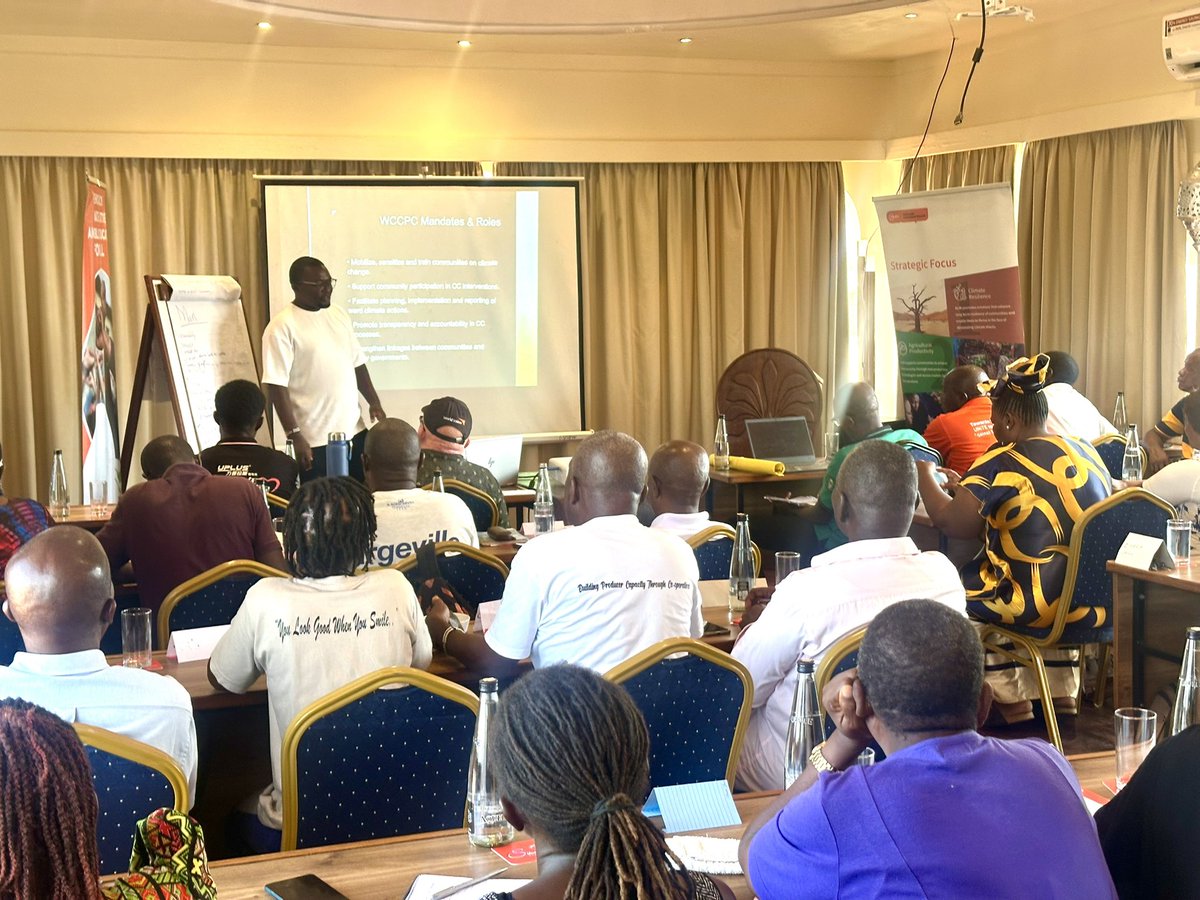 KellyRoberts Banda LLB tweet media