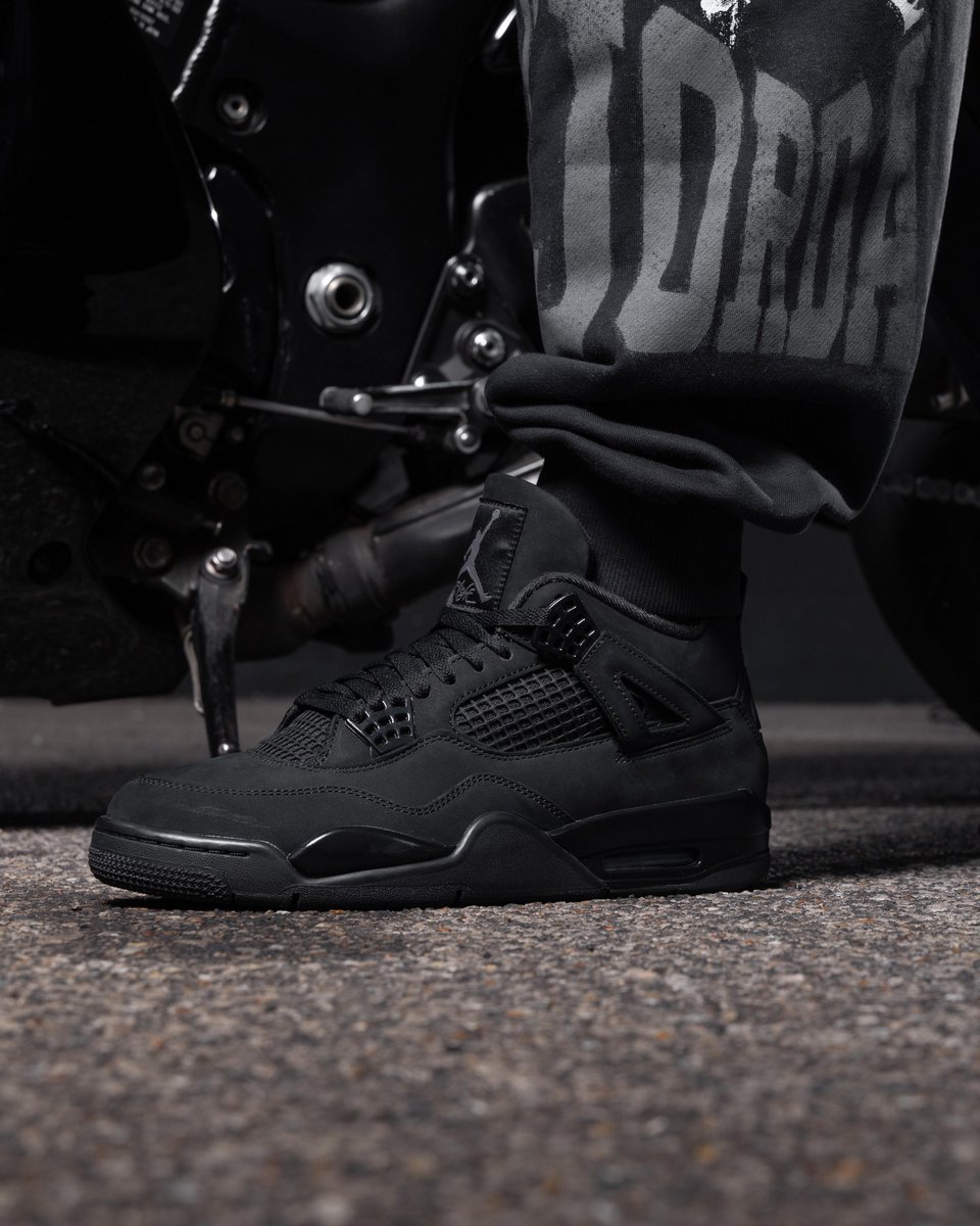 INSANE SNEAKER™ tweet media