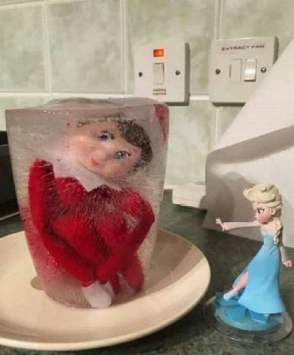 the22man's tweet photo. Even Ella, Joe's friends and Vader disapprove of the Elf's actions. https://t.co/mbzKQAyGkG