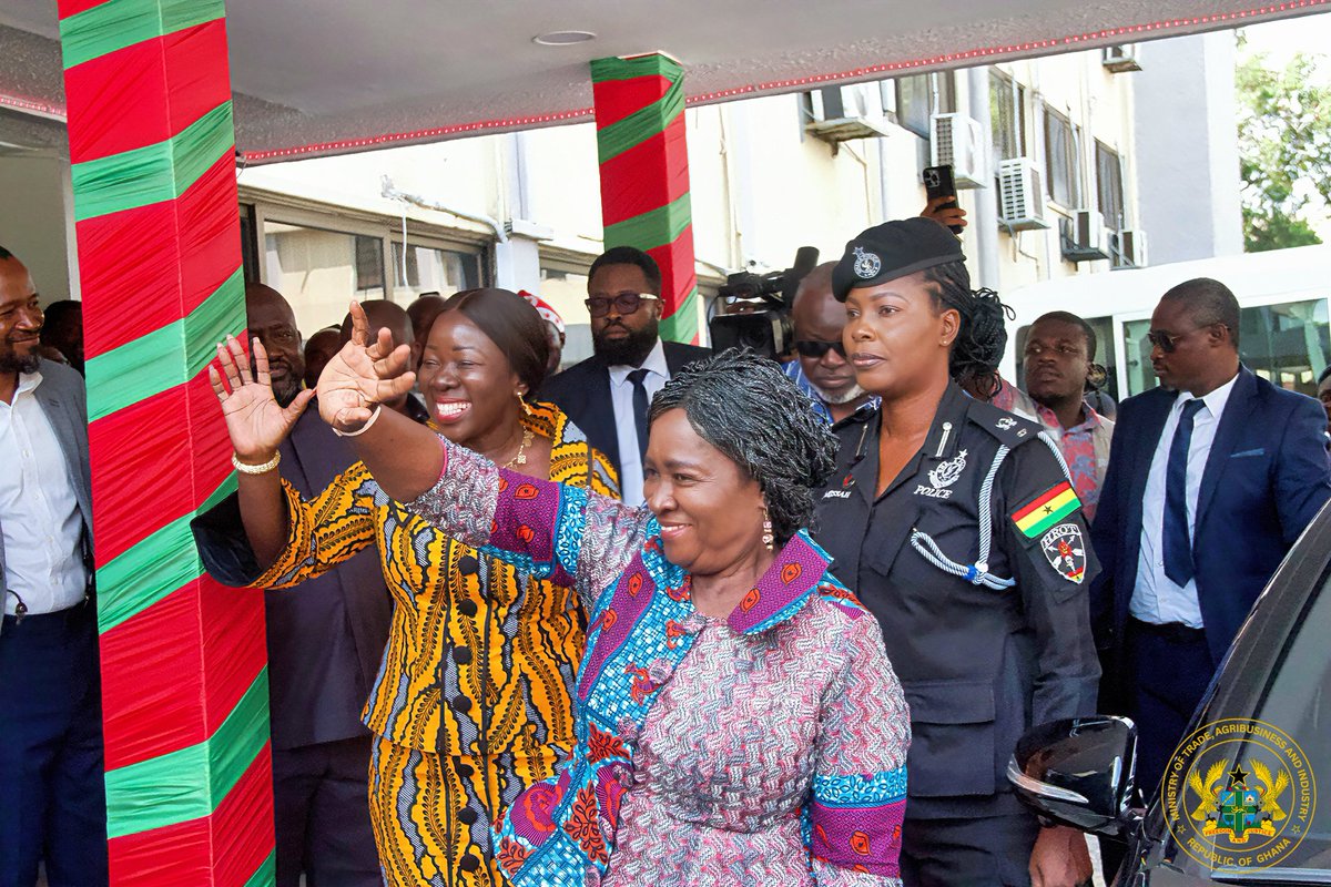 MINISTRY_MOTAI's tweet photo. VICE PRESIDENT HAILS TRADE MINISTRY, ASSURES GOVERNMENT’S FULL SUPPORT TO DRIVE INDUSTRIAL GROWTH

Kindly click on the link to read full story https://t.co/l8g3yTlJ1p