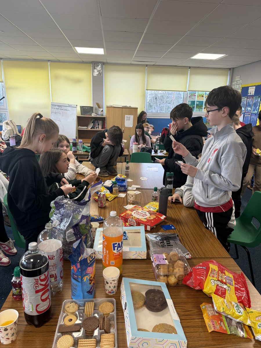 P7_MPS's tweet photo. Last day fun🤩!
Wishing you all a very Merry Christmas🎄 https://t.co/9Az6S4LKHh