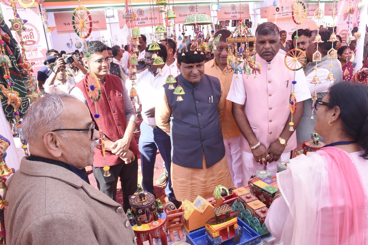 Collector Dahod tweet media