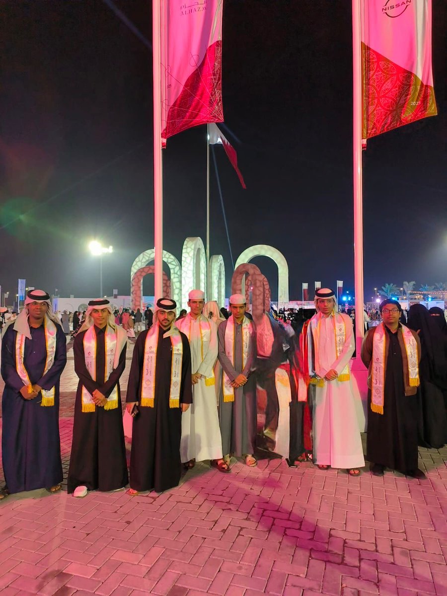 DohaYouth's tweet photo. قام منتسبي مركز شباب الدوحة بزيارة إلى فعاليات درب الساعي حيث تعرف المشاركون في الرحلة إلى الفعاليات التي أقيمت في أجواء من الاحتفالات الوطنية الجميلة التي تزخر بها قطر هذه الأيام 🇶🇦 🇶🇦 🇶🇦 

#اليوم_الوطني_القطري
#وزارة_الرياضة_والشباب 

@MSYQatar https://t.co/GeAn3LUt19