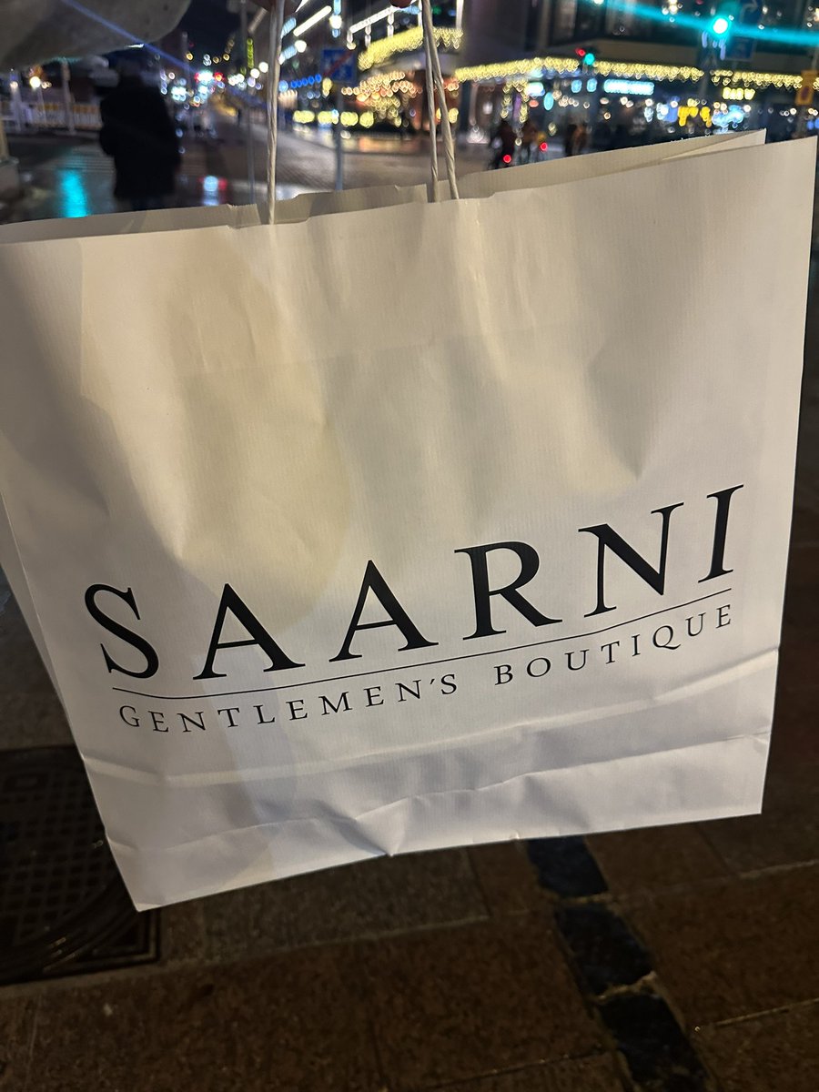 onneksi meillä on Turussa <a href="/SaarniGBOy/">Saarni - Gentlemen's Boutique</a>. Taas lähti tuotetta mukaan