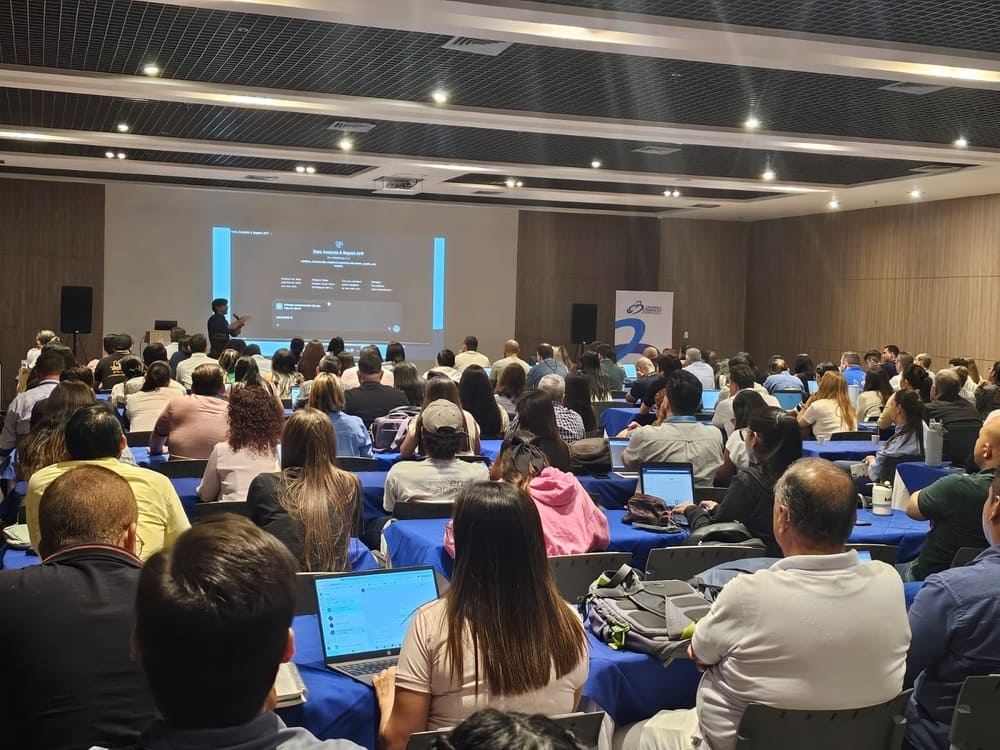 En 2025, la <a href="/camarabaq/">Cámara Comercio BAQ</a> alcanzó un récord histórico al atender a más de 28.000 empresas 🤝📈, ampliando su cobertura y fortaleciendo el tejido empresarial del Atlántico.

Durante el periodo, se entregaron más de 71.000 servicios empresariales 💼📊, orientados a mejorar