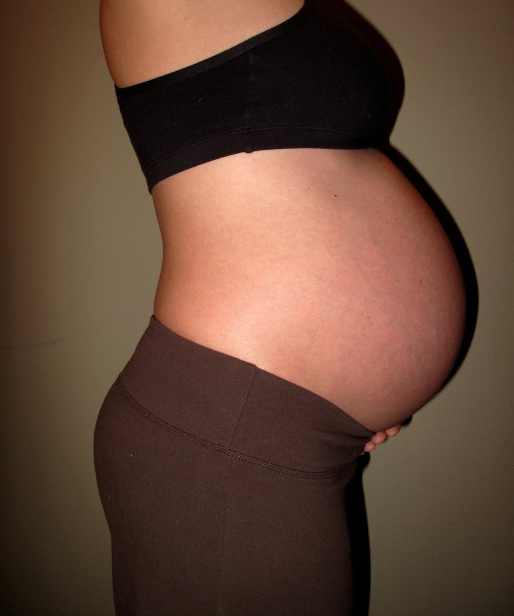 TalentedActress's tweet photo. T minus one week till your due date.

Mom is ready, but she’s nervous… but I know you’re loved through every step of the way by your aunts and uncles.

💗Can’t wait to announce your name, baby A 💗 https://t.co/1uKywmGk7T