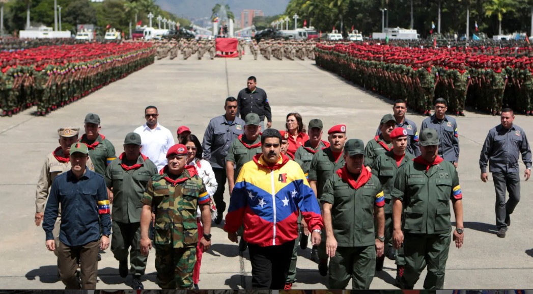 CubanWindow's tweet image. #Venezuela stands  firm despite pressures from the U.S. #Cuba supports   the brother country, denounces the maritime blockade, and the escalation of tensions due to the U.S. military presence in the Caribbean region. #cubaconvenezuela #tuesdayvibe