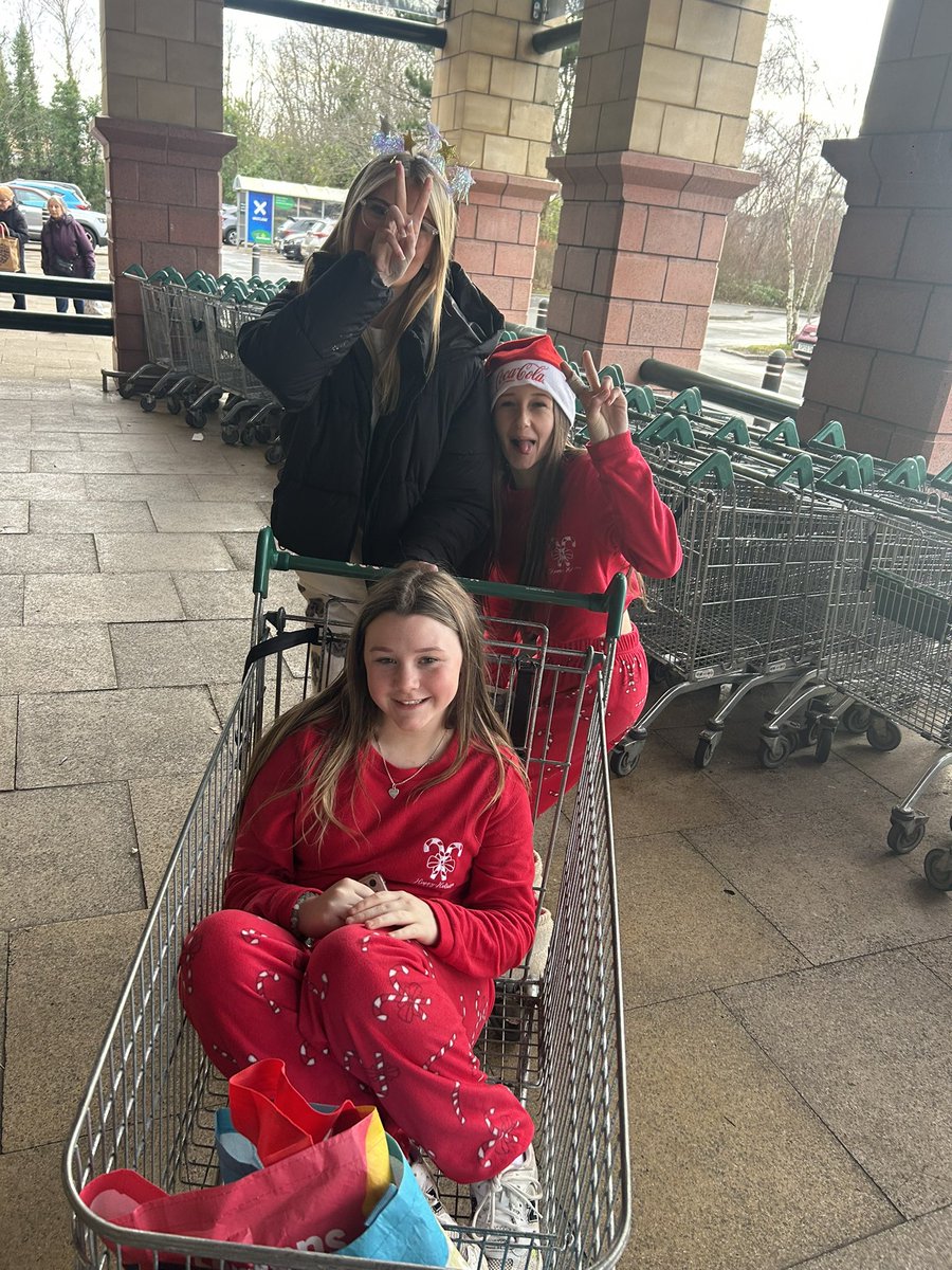 Nicola McKenzie tweet media