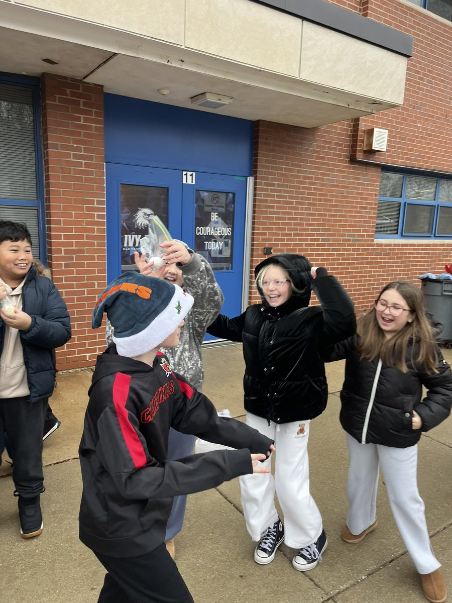 Georgia Panousis tweet media