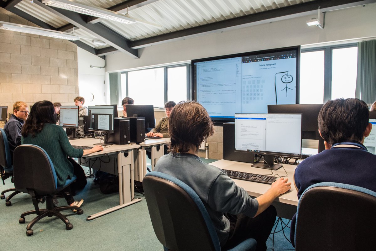 KOMabroad's tweet image. Forge new career paths in computing at @MTUGlobalTweets in #Ireland!🇮🇪
MTU's BSc in Computing with Software Development offers practical experience in #webdevelopment, #programminglanguages, and more!🖥️
Gain the skills and experience needed to pave the way for success.