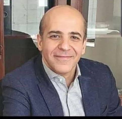 قال الله تعالى في كتابه الكريم: ﴿إِنَّ اللَّهَ يَأْمُرُكُمْ أَنْ تُؤَدُّوا الْأَمَانَاتِ إِلَىٰ أَهْلِهَا﴾، صدق الله العظيم.

يا سلطة صنعاء، أناشدكم باسم الدين، يا من بيدكم الأمر والقرار، أن ترفعوا الظلم عن زوجي، الدكتور علي أحمد المضواحي، المغيَّب خلف القضبان منذ أكثر من ٥٥٩