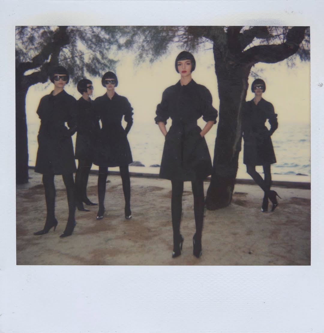 📸 Helmut Newton, ( 1920 - 2004 ). 
for Vogue Italia, 2003.