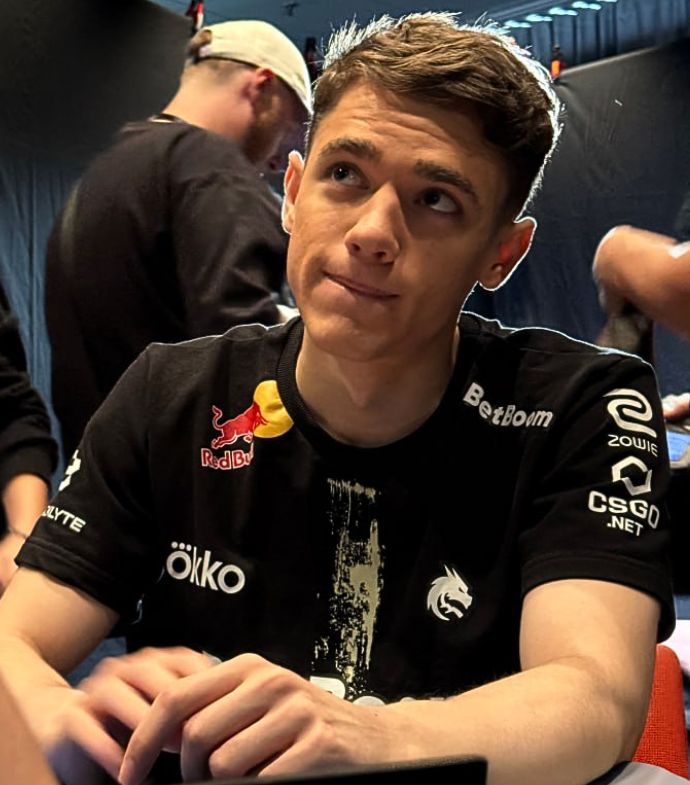 OFFICIAL: magixx &amp; zont1x ARE BACK to Spirit's main roster ‼️

> magixx will be their new IGL ✅

W or L move?