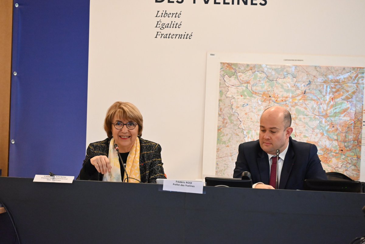 🔹Comité départemental pour l’emploi : l’État et ses partenaires pleinement mobilisés dans les Yvelines 🔹

Ce matin en préfecture, le préfet des Yvelines a co-présidé la réunion du Comité départemental pour l’emploi (CDPE), aux côtés de Catherine Arenou, vice présidente du