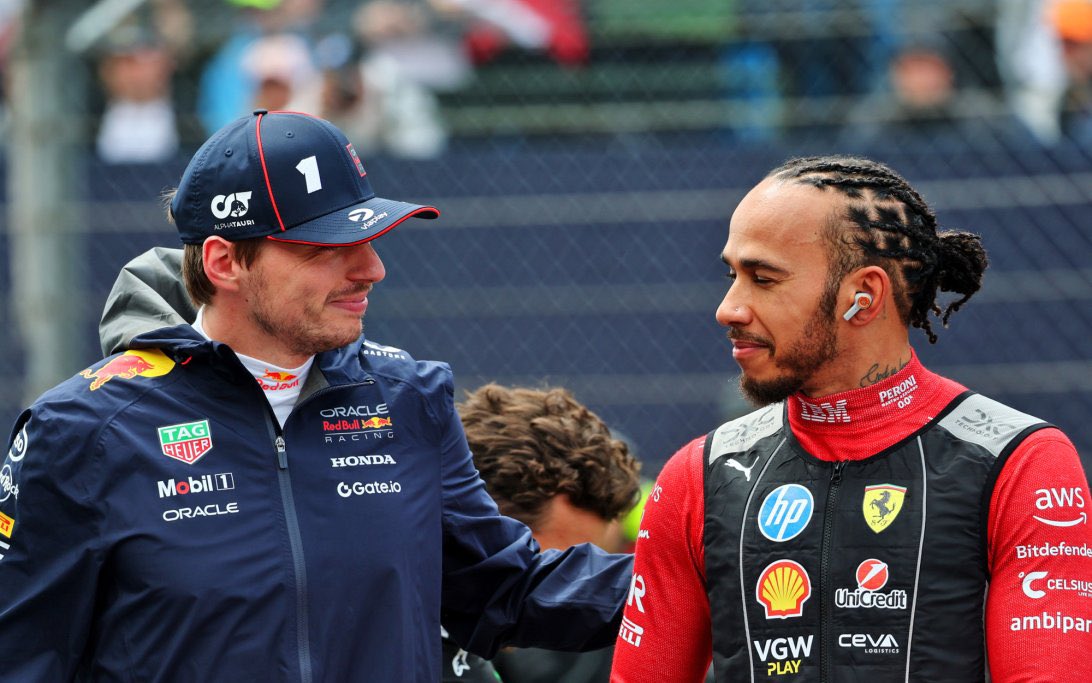 LeSprintEdition's tweet photo. « Ça n'a pas été une bonne saison pour lui chez Ferrari, ça se voit partout. Honnêtement, ça m’a fait mal de voir cela. Ce n’était pas agréable à voir. » 😔

Max Verstappen, sur la saison difficile de Lewis Hamilton.

#F1 https://t.co/r62J9G4Ola