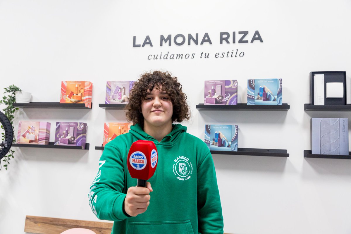 RMarcaAsturias's tweet photo. 📻  #MarcaEnFemenino con @chelacifu desde La Mona

🤼‍♀️ Hablamos con Merche García de su futuro mexicano

⛵️ El año sabático de @AngelaPumariega en la vela y sus proyectos para Gijón

⚽️ Descubrimos la residencia de fútbol del Interfem #InterFem

📻https://t.co/USbnC131Wc https://t.co/ggbZH2IS7G