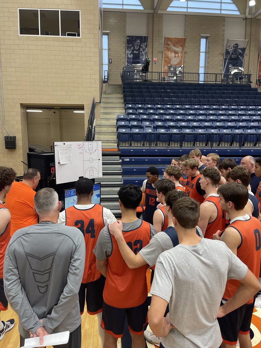 Hope College Men's Basketball tweet media
