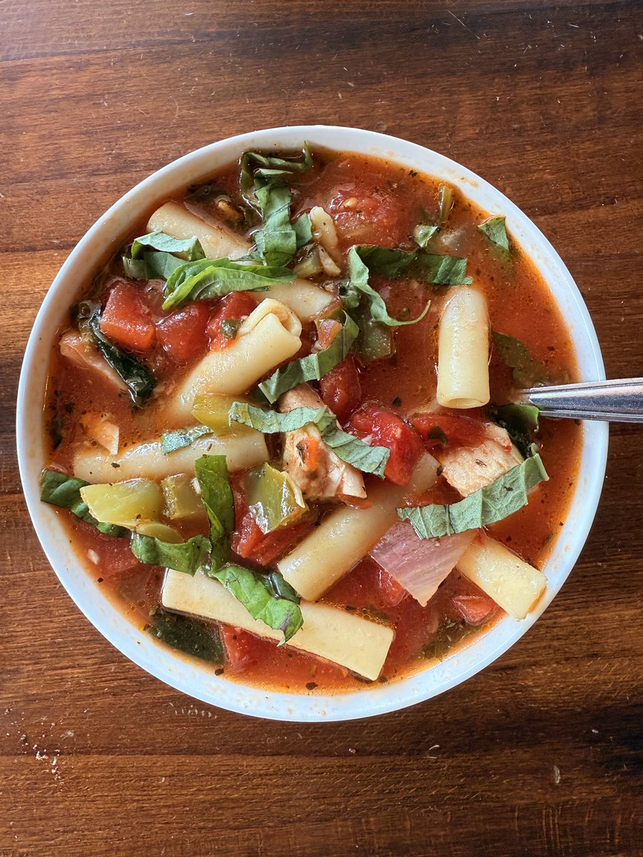 thetentop's tweet photo. Soup du Jour *Tomato-Basil Chicken w/ Ziti* *Roasted Fennel &amp; Dill Potato* *Sambal-Ginger Tofu Vegetable (vegan!)* *Tomato Parmesan* *Italian Sausage, White Bean, &amp; Sweet Potato* *Creamy Pasta Primavera* https://t.co/c6tr8eWc4g