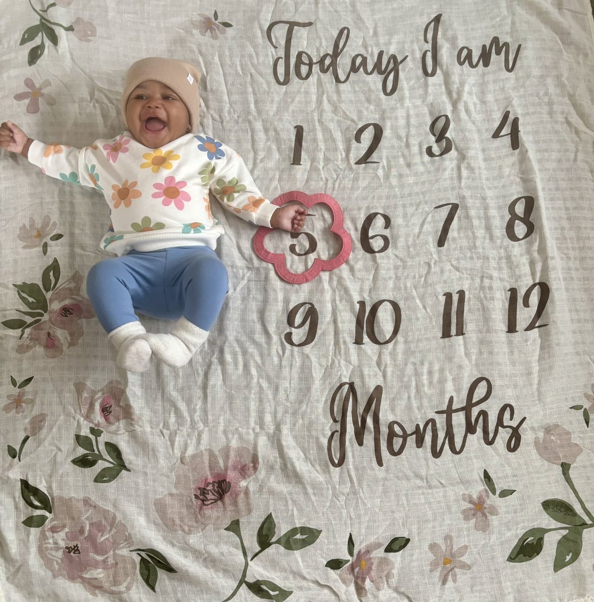 ArkansasLay's tweet image. Happy 5 months on December 14th to my Baby Doll 🩷🎀