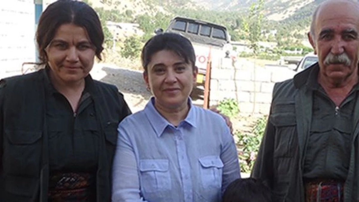 Leyla Zana bir teröristtir, onu savunalar da öyle. Ülkemizde yeriniz yoktur.