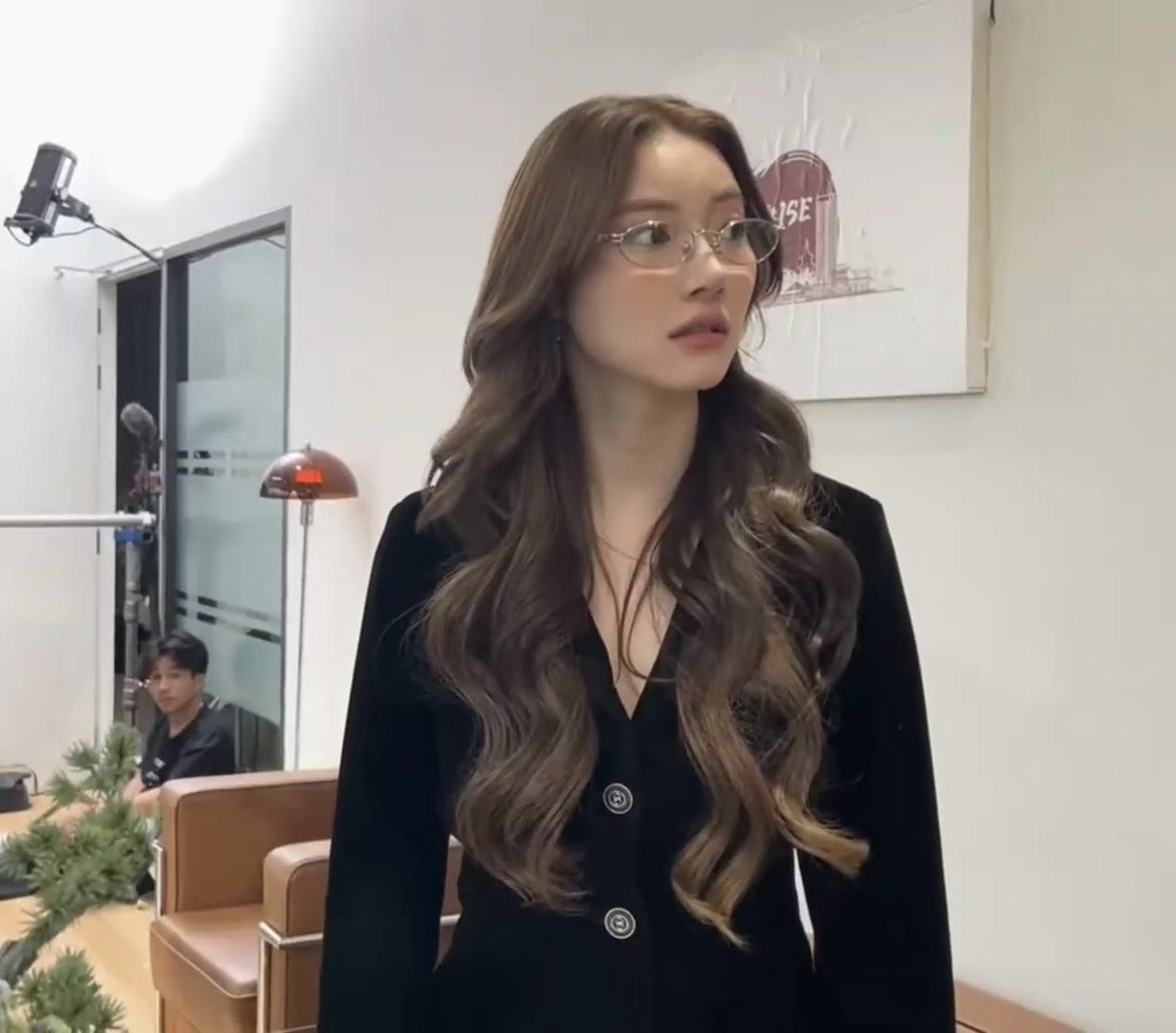 หัวหน้าฝ่ายบัญชีที่ไหนสวยขนาดนี้