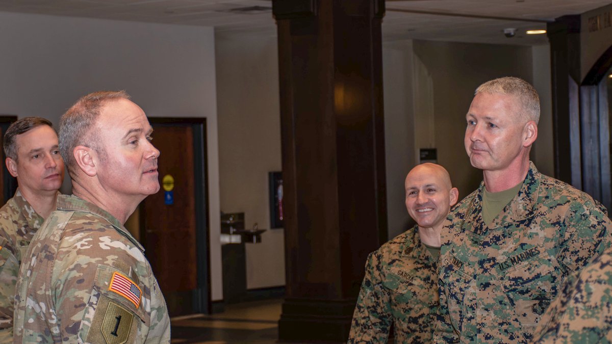 The Army University tweet media