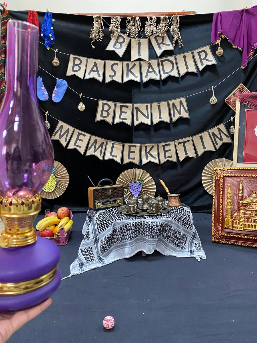 Balolukoo04's tweet photo. Ana sınıfı öğrencilerimizle Yerli Malı Haftası’nı yöresel kıyafetler ve kültürümüzü yansıtan sıcak bir ortam eşliğinde kutladık. Yerli üretimin önemini öğrenirken geleneklerimizi de tanımanın mutluluğunu yaşadık. 🇹🇷🌾 https://t.co/AFoUmAy7sN