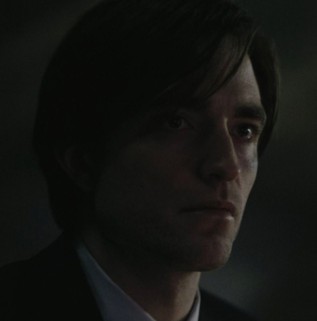 nightswayness's tweet photo. Robert Pattinson is The Batman https://t.co/bOTFCxKxDQ