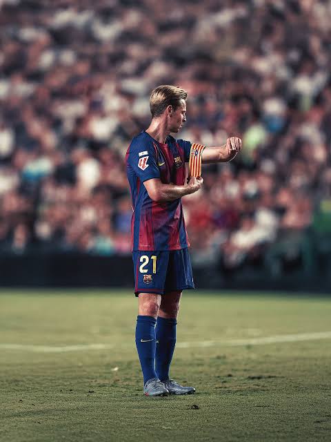 'Unlocking' Frenkie de Jong has become such a tiring narrative.

Easily been at an insane level season upon season, often only outperformed by the genius that is Pedri.

Current Barcelona's ceiling is only touched with him in it.

To say otherwise is to stay blind to the truth.