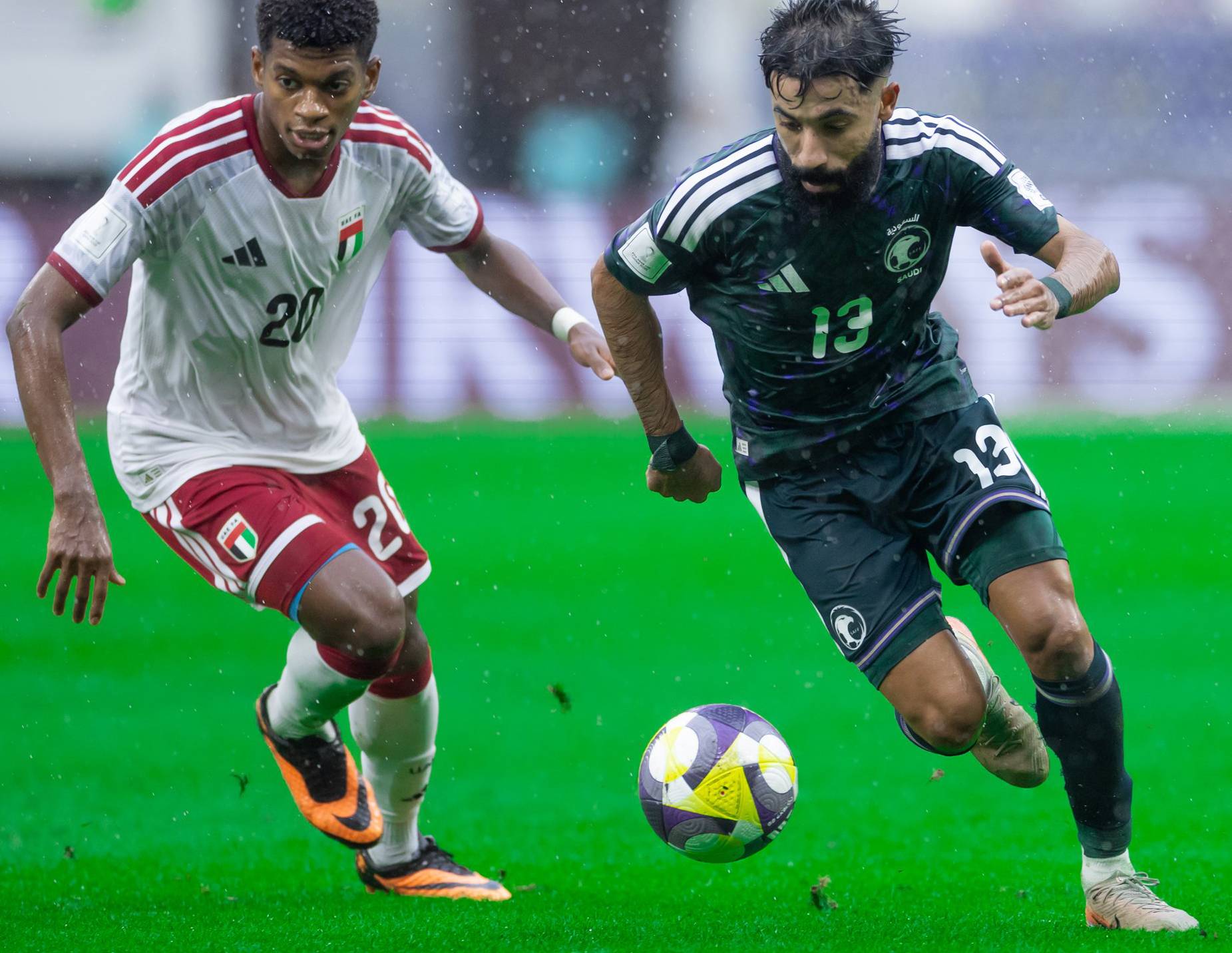 بيان من الاتحاد الدولي لكرة القدم (FIFA): تم إلغاء مباراة تحديد المركز الثالث في بطولة كأس العرب FIFA قطر 2025، بين منتخبي السعودية و الإمارات ، وذلك نظرًا للأحوال الجوية والعواصف الرعدية في محيط الاستاد المستضيف.. وعلى الرغم من احتفاظ الاستاد بجاهزيته التشغيلية الكاملة وبقاء أرضية الملعب في حالة جيدة، فقد اتُّخذ هذا القرار من قبل حكم المباراة حرصًا على سلامة اللاعبين والمشجعين وجميع العاملين داخل الاستاد.. وستُحدِّد اللجنة المختصة في الاتحاد الدولي لكرة القدم (FIFA) صاحب المركز الثالث في وقت لاحق. 