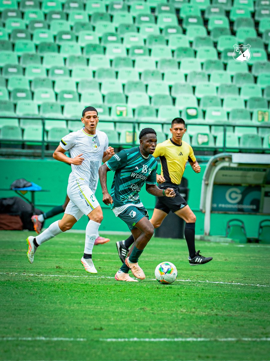 DeportivoCaliCP's tweet photo. Con el marcador 2-0 a favor, terminó la primera parte frente a Deportes Quindío.
⚽️ 6' Avilés Hurtado
⚽️ 20' Johan Martínez
#VamosCali 💚 https://t.co/58y2xf6t1c