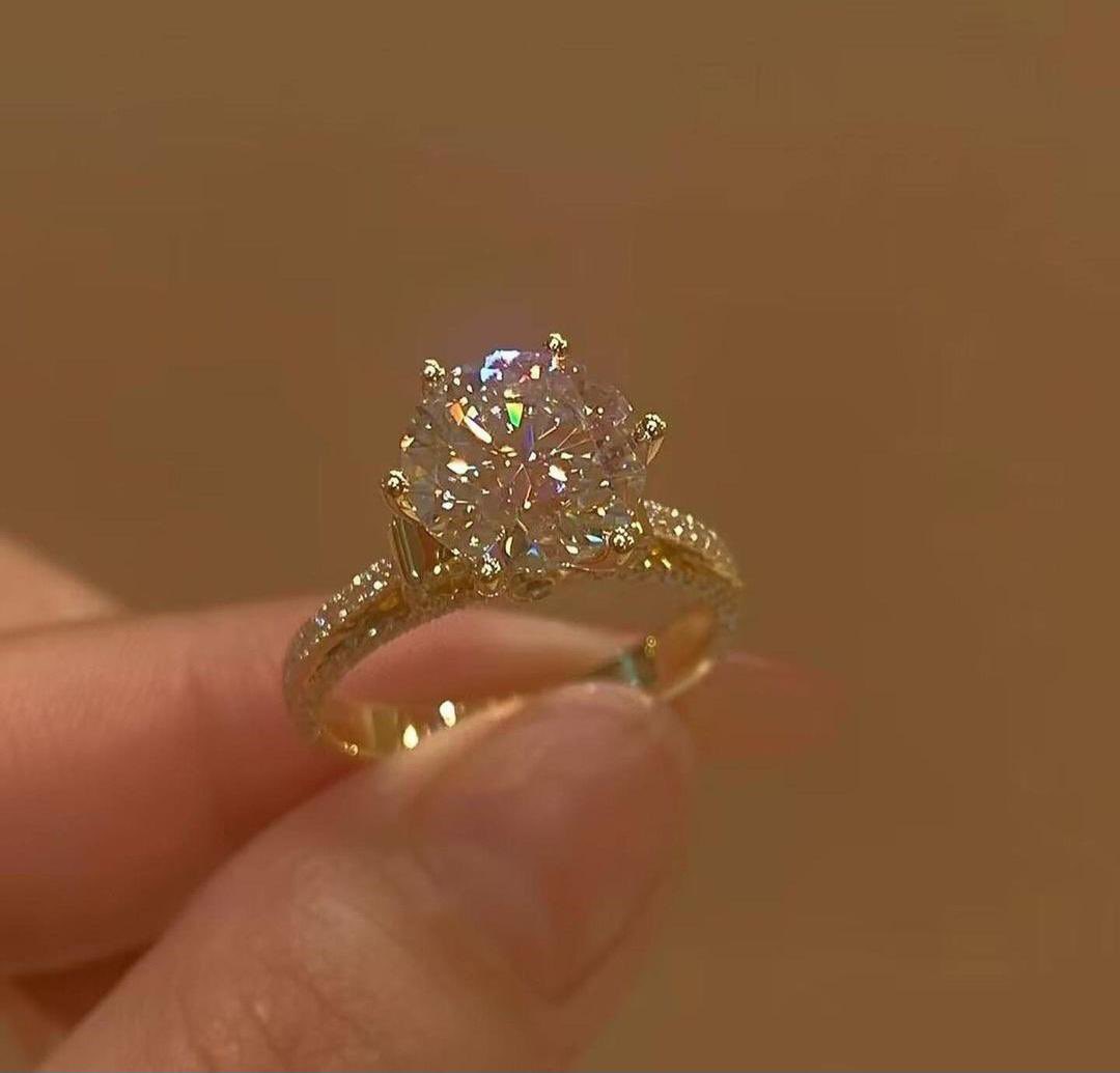 Göndere bastığında çıkan ilk kişi yılbaşında sana bu yüzüğü borçlu 💍🥹