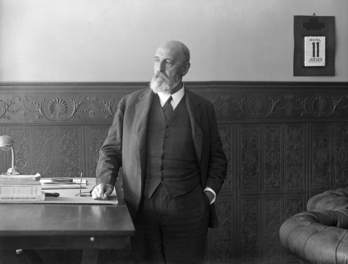 El 18 de diciembre de 1936, mientras el país se mataba en la Guerra Civil, falleció en Madrid el genio Leonardo Torres Quevedo, ingeniero e inventor con numerosas patentes a su nombre, algunas de las cuales le convertirán en precursor de la robótica moderna