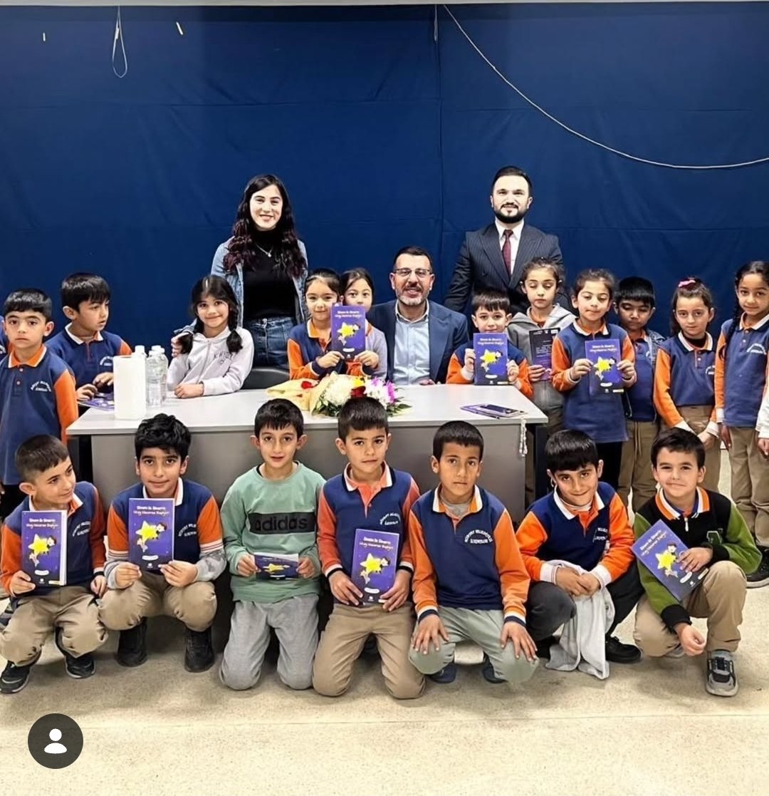 muratdogan7735's tweet photo. 📚 Okur-Yazar Buluşmalarımız devam ediyor...
Okuyacak çok kitabımız, gidecek uzun yolumuz var... https://t.co/z4yt4WLl4L