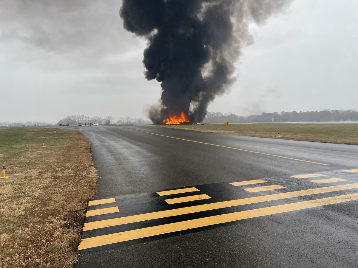 aviationbrk's tweet image. A Cessna 550 Citation II, N257BW, has crashed while landing at Statesville Regional Airport, North Carolina.
There were six occupants onboard, local media reports that five fatalities have been confirmed so far.

According to flight tracking data the aircraft made a return to the…