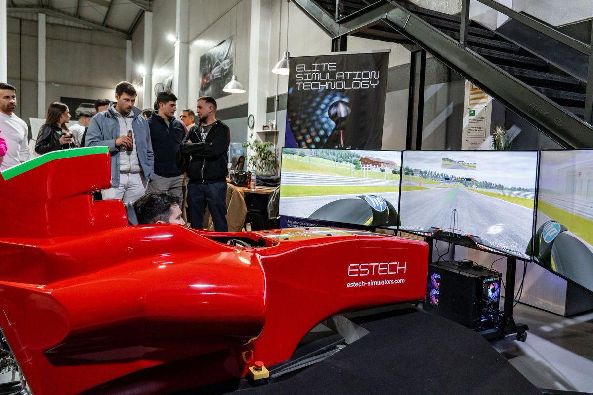fbrandsym's tweet photo. 😍 Vi piace il nostro Simulatore #F1 Professionale Apex? 🏎️

Potete acquistarlo direttamente su #ESTechSimulators: https://t.co/sTEpvgC1d8

Oppure richiedere il noleggio per eventi aziendali, team building, #fiere con #Fbrand: https://t.co/an2nFRL7Bd

#simulatoref1 #scoccaf1 https://t.co/JphYEDt9n2