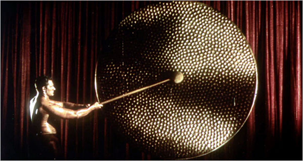 The film producer J Arthur Rank was born #OTD 1888 in Holderness Road #Hull. The "Methodist miller and millionaire" produced great films including David Lean's 'Great Expectations', Noel Coward's 'In Which We Serve' and Ealing Studios' 'Kind Hearts and Coronets'. <a href="/Hull_Museums/">Hull Museums</a>