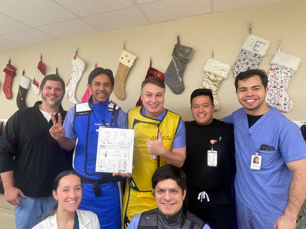 GalaxyThera's tweet photo. The SEAL IT IDE Trial has completed patient enrollment.

Final patient enrolled today by Dr. Demetrius Lopes and the Aurora Lutheran team — just over 16 months after study initiation.

A milestone built by an entire community.

#SEALIT #IDEtrial #Neurointervention https://t.co/6ME0il0gDy